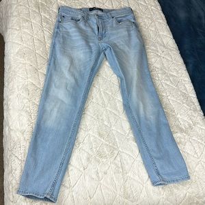 Hollister 32x30 Slim Jeans